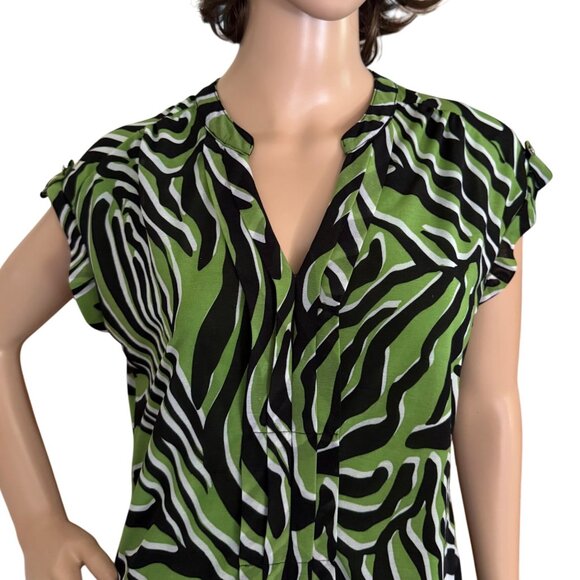 Worthington Womens Green Zebra Print Blouse Size Large Sleeveless V Neck Top - Picture 3 of 10